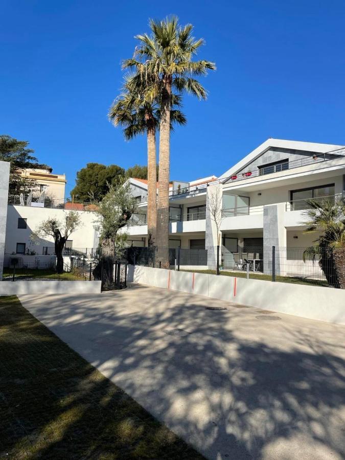 T2 Garden Beach Saint-Cyr-sur-Mer Exterior photo